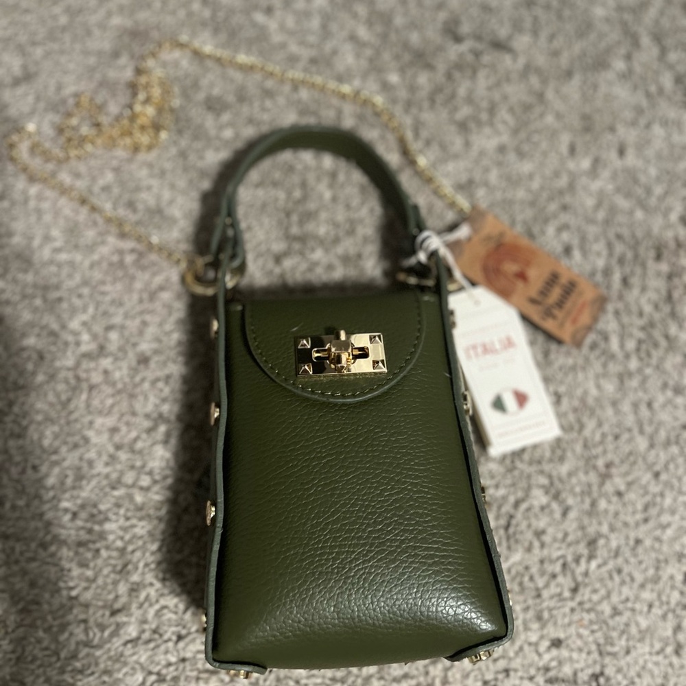 Elegant Green Leather Handbag